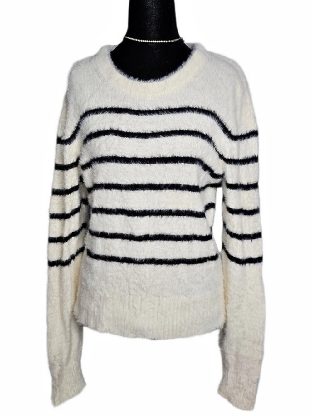 Old Navy Fuzzy Striped Crewneck Sweater White & Black Large